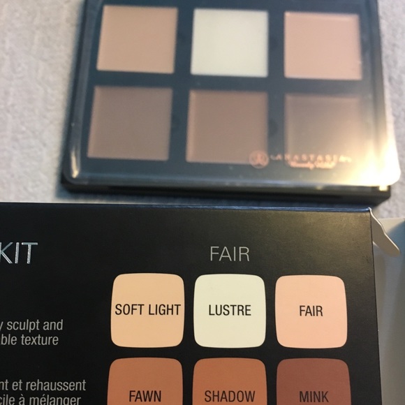 π ABH Cream Contour Kit - Fair - Picture 3 of 4